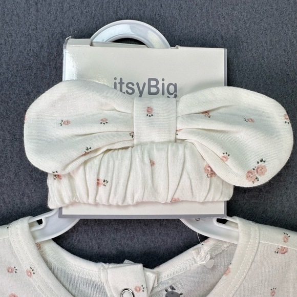 NWT ItsyBig White Floral Tulle Skirt Snap Closures Footed Onepiece Outfit 9M - Picture 9 of 13